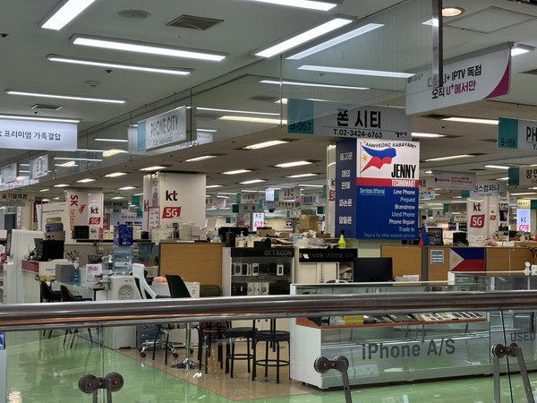강변 테크노마트 6층 휴대폰 매장. /사진=테크M DB
