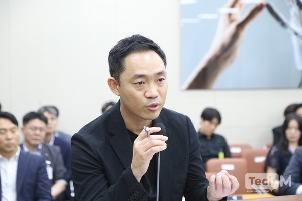 서상원 스테이지엑스 대표가 2일 국회 과방위 전체회의에 증인으로 출석해 질의에 대답하고 있다. / 사진=이성우 기자